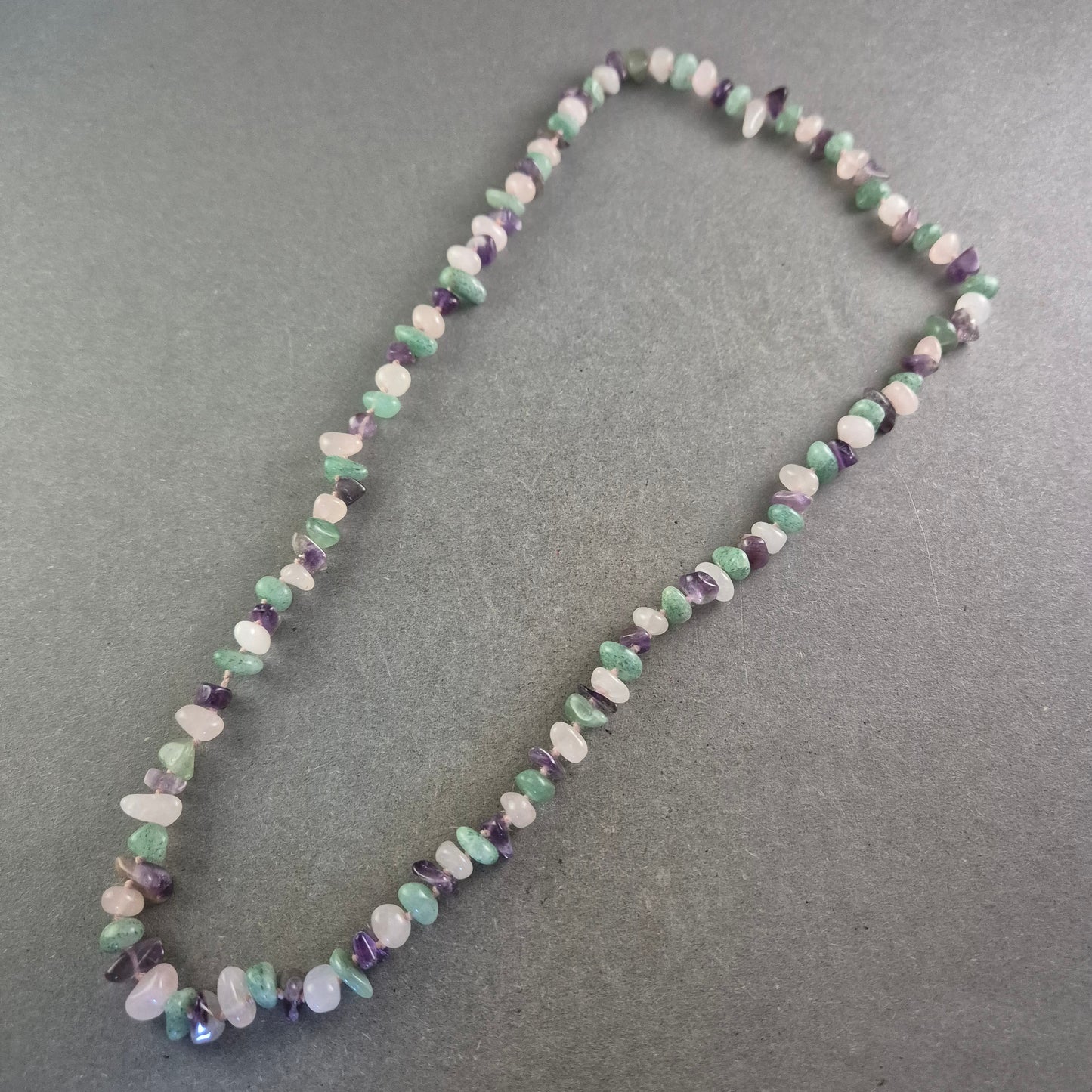 Edelstein Halskette mit Splittern – Aventurin, Rosenquarz & Amethyst