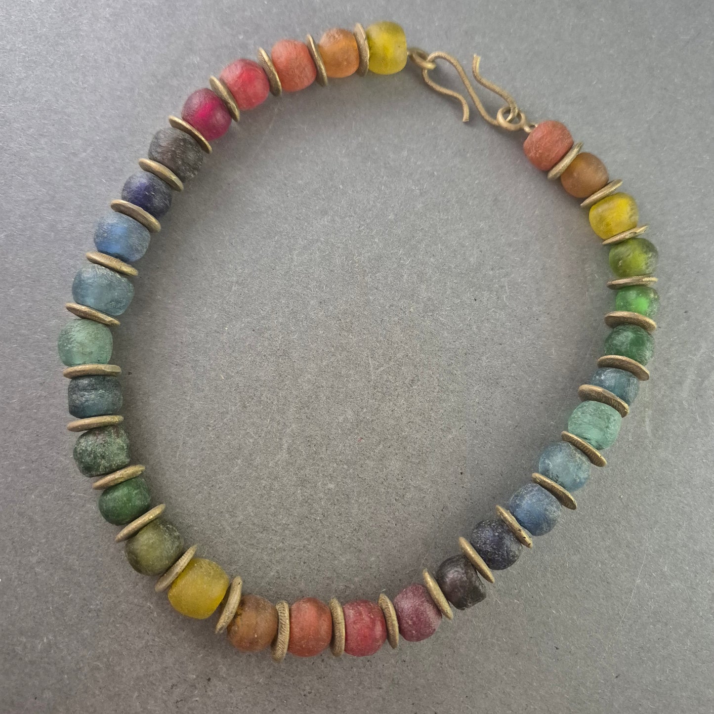 Bunte Damen Halskette mit Glasperlen – Ethno Look