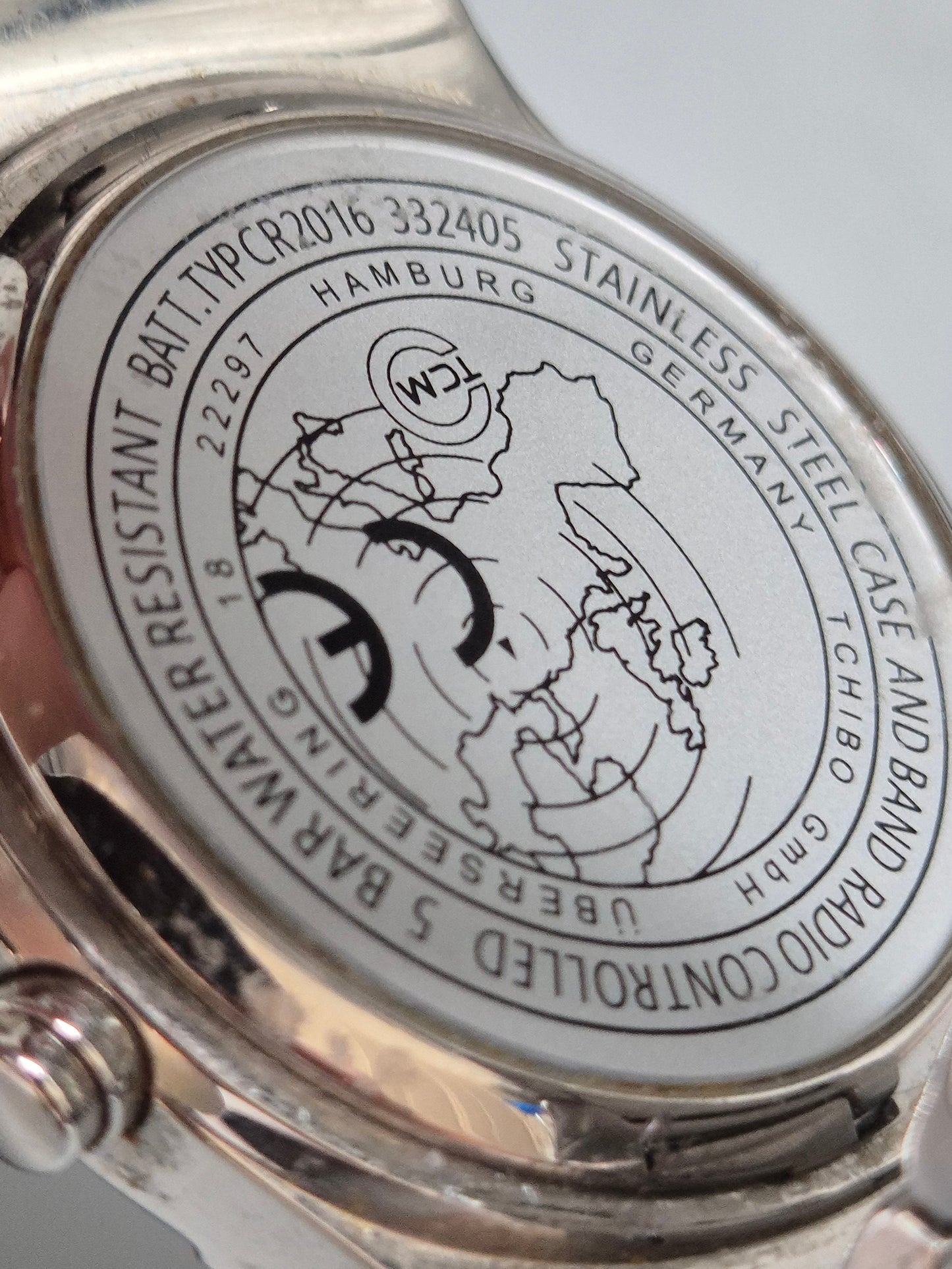 Funkgesteuerte TCM Herren Uhr – Edelstahl mit Digitalanzeige