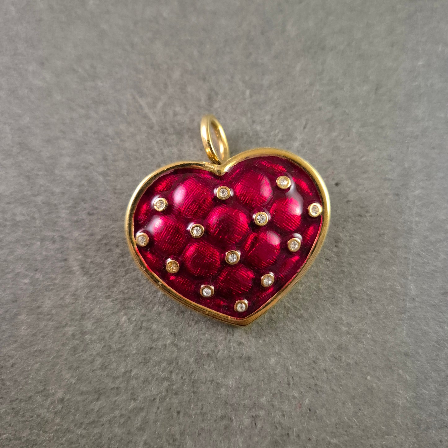 Herz Brosche/Anhänger – Rotes Emaille-Design mit Schmucksteinen