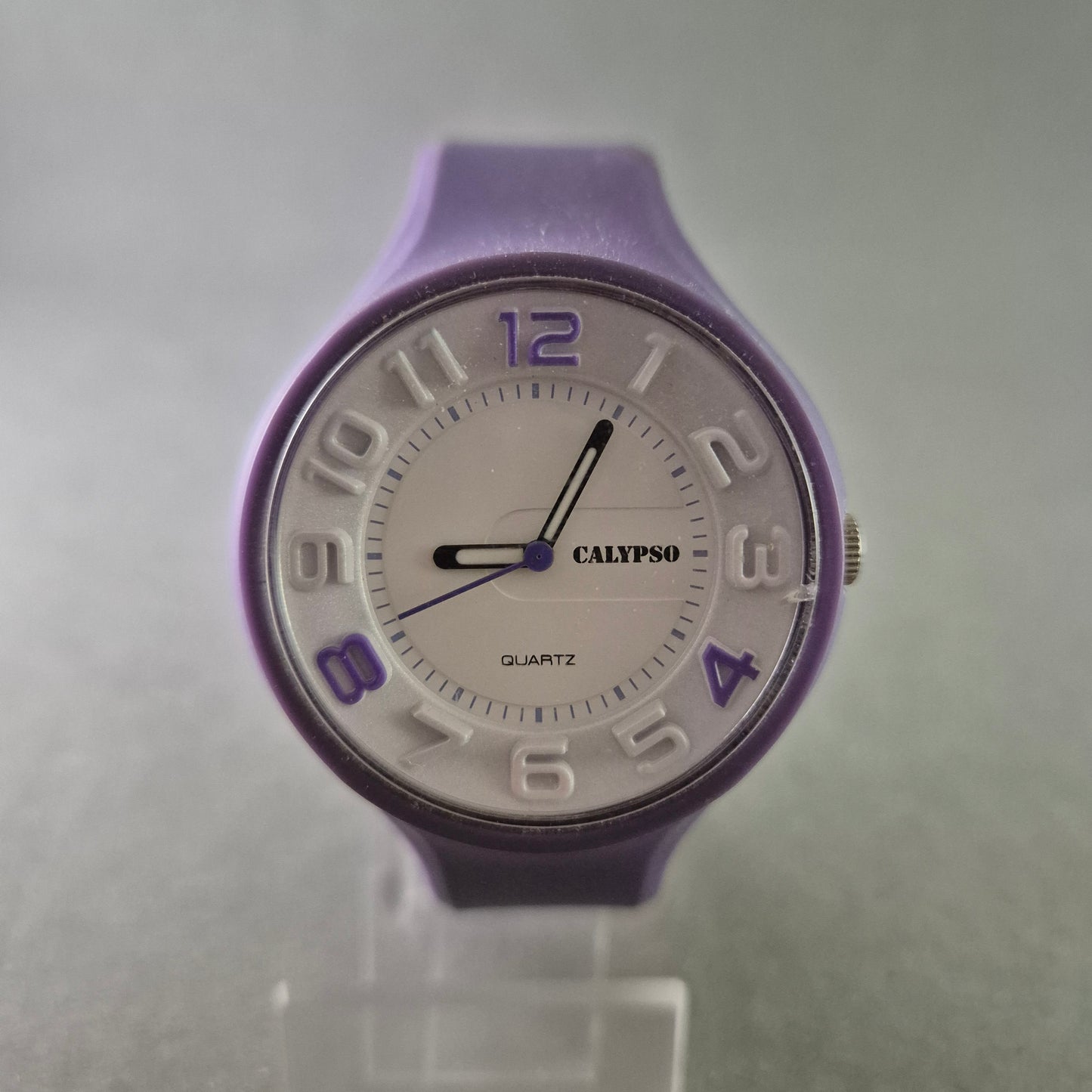 Calypso Damen Uhr – Lila Quarzarmbanduhr mit sportlichem Design