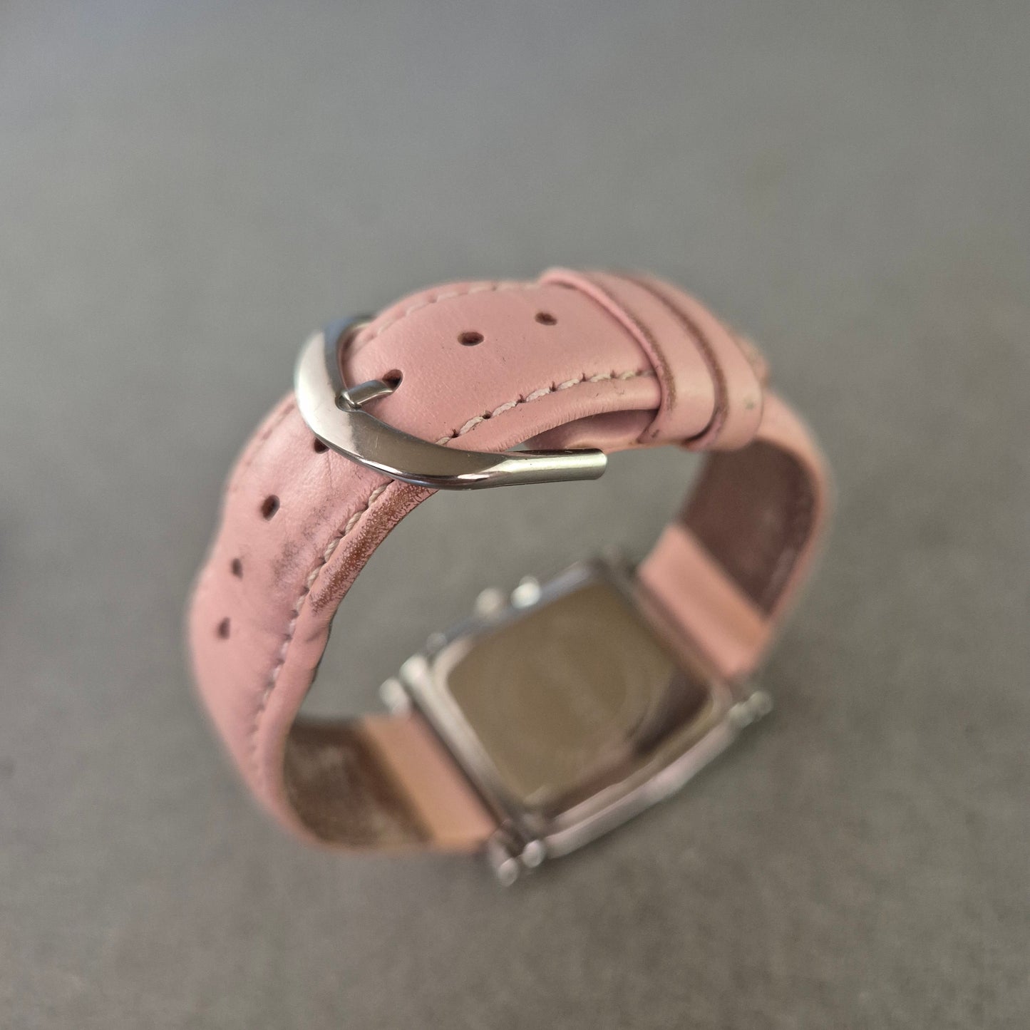 Esprit Damen Uhr mit rosa Lederarmband – Chronograph im modernen Look