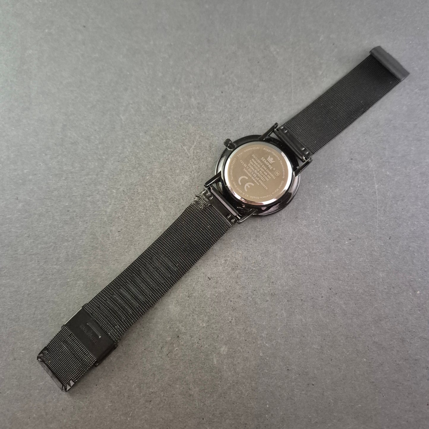 Damen Uhr SEMPRE Schwarz Minimalistisches Design mit Mesh-Armband