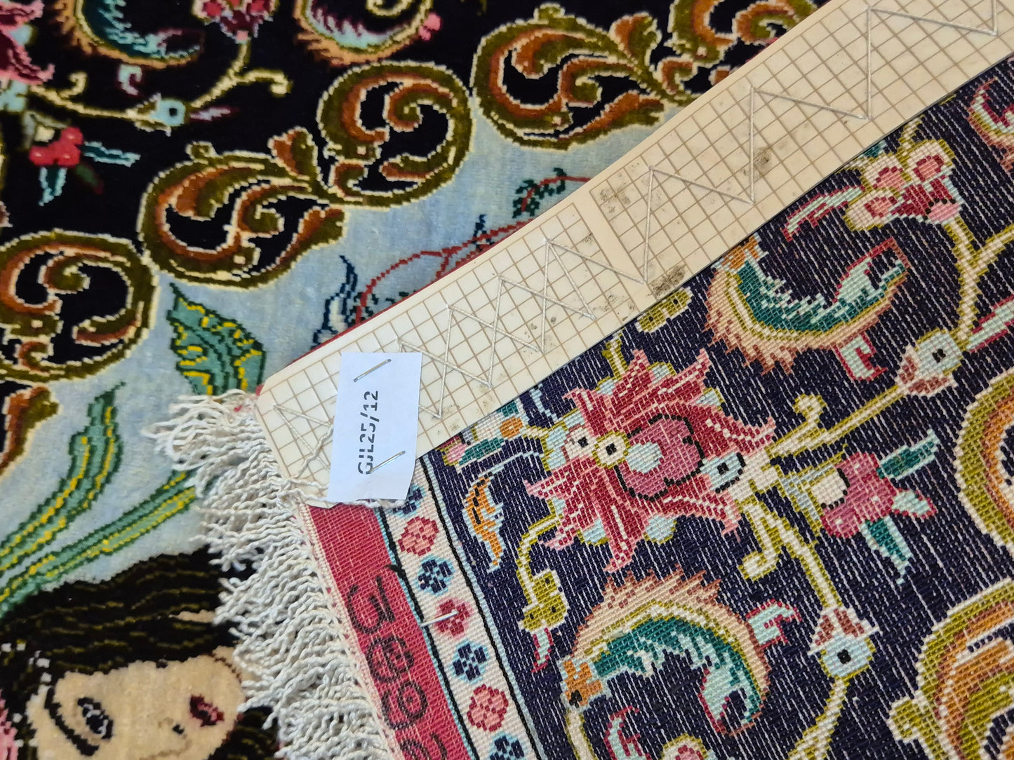 Ghom Teppich reine Seide figürliche Darstellung feine Knüpfung