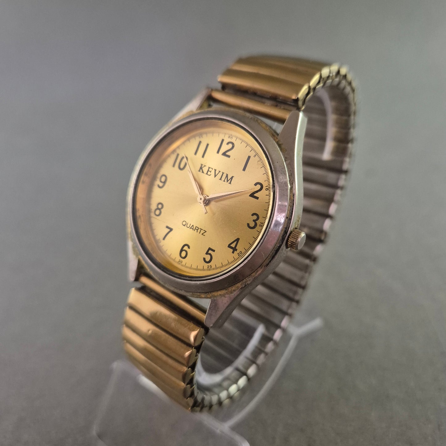 Kevim Herren Uhr – Goldfarbenes Design mit Flexband