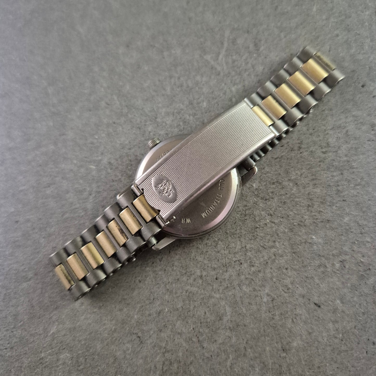 Junghans Titan Herren Uhr – Quarz mit Datumsanzeige