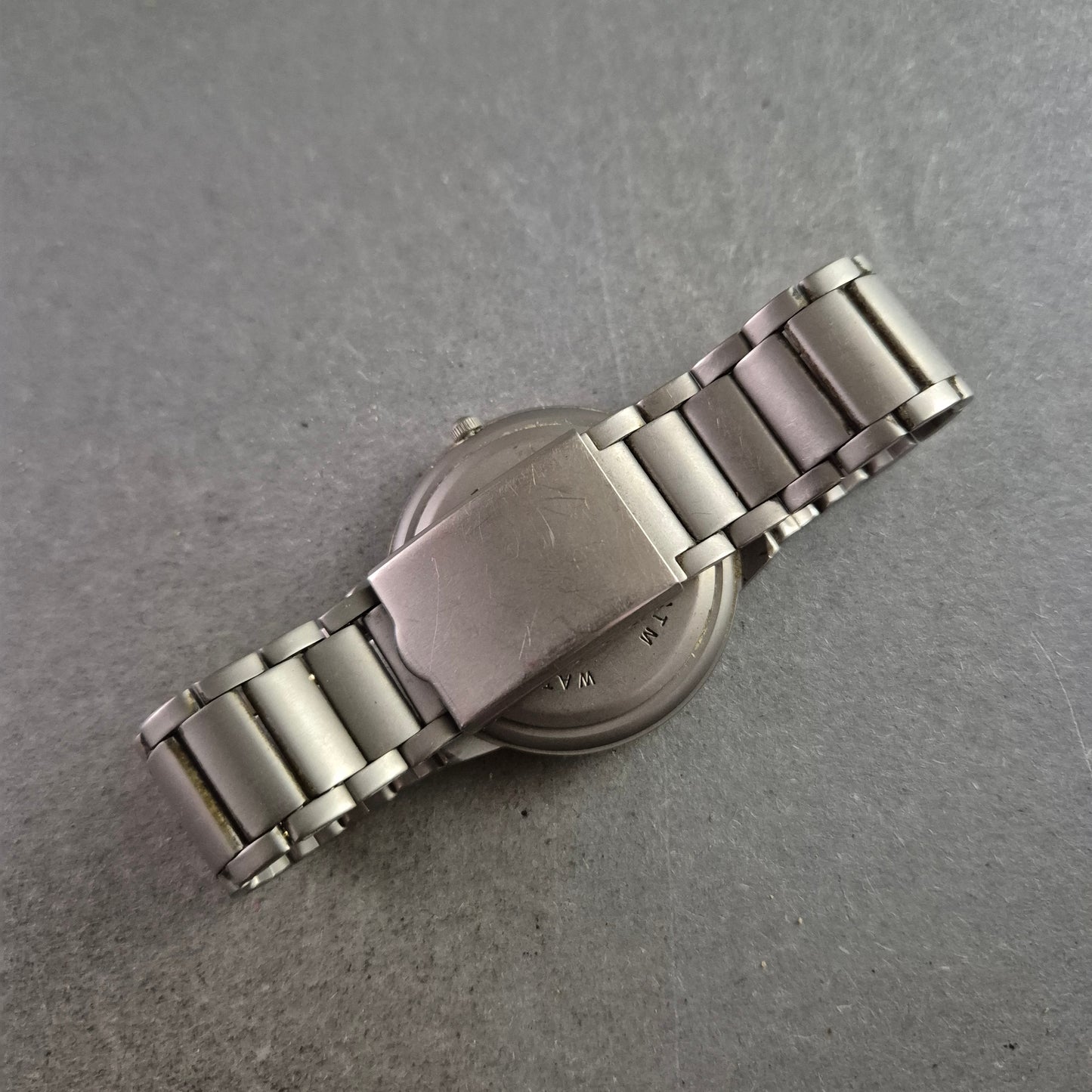 Robuste Unisex Uhr GARDÉ mit Titanium und Bicolor-Design