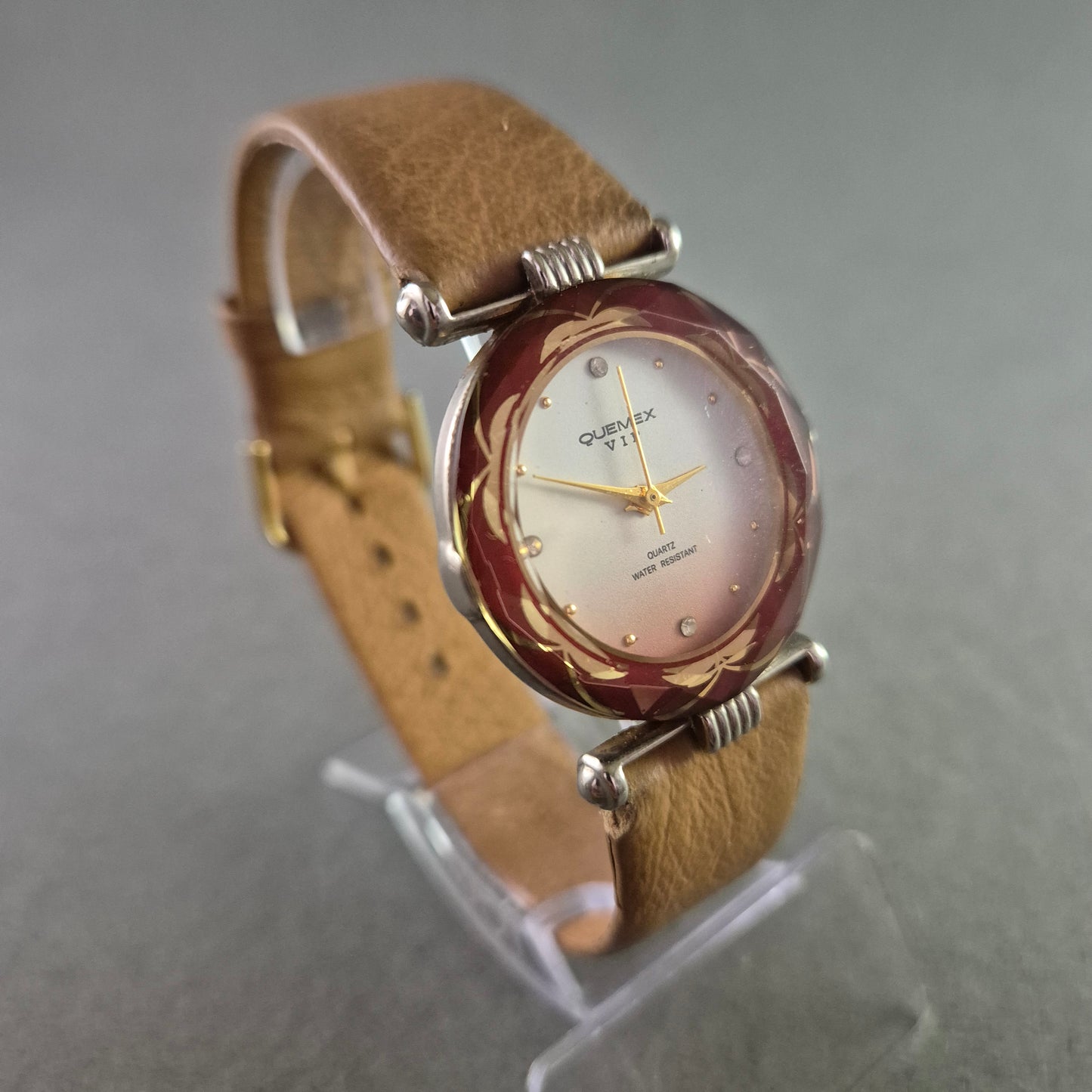 Elegante Damen Uhr Quemex V.I.P. mit facettenreicher Lünette