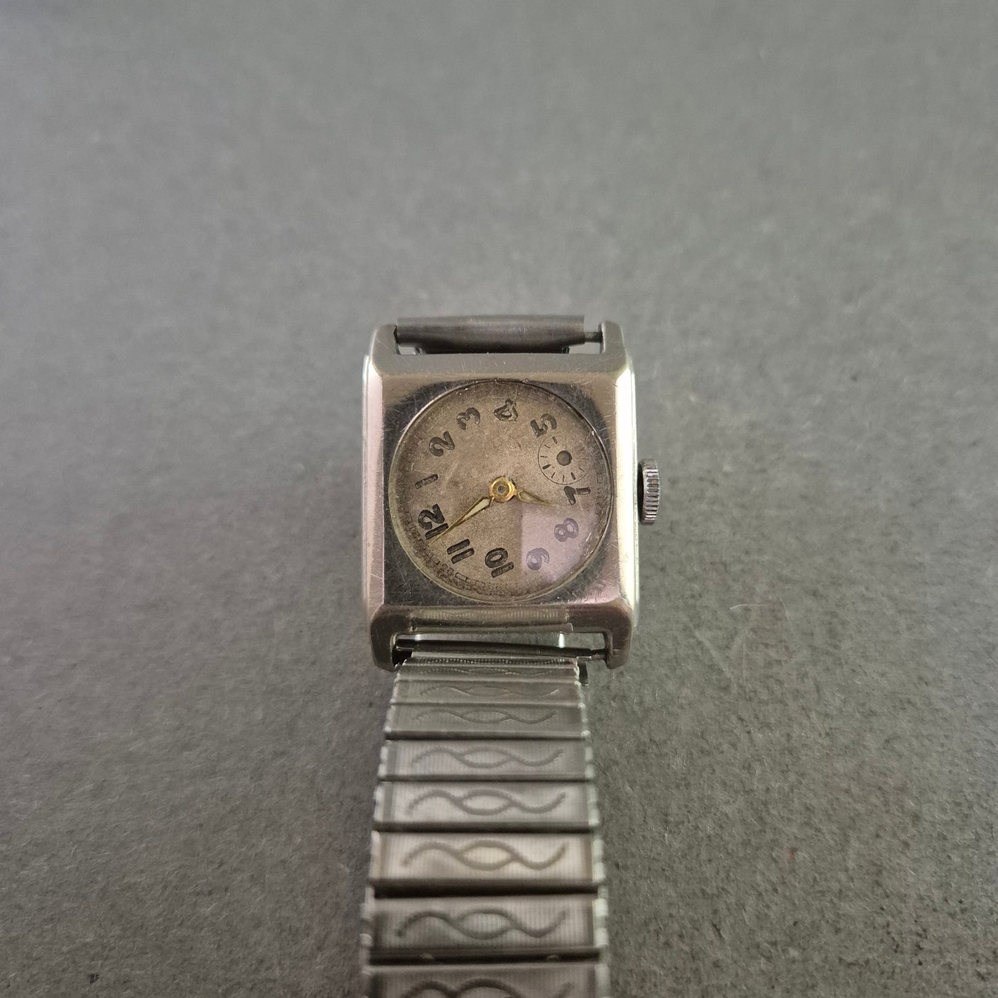 Vintage Damen Uhr mit Quadratischem Gehäuse und Flexband