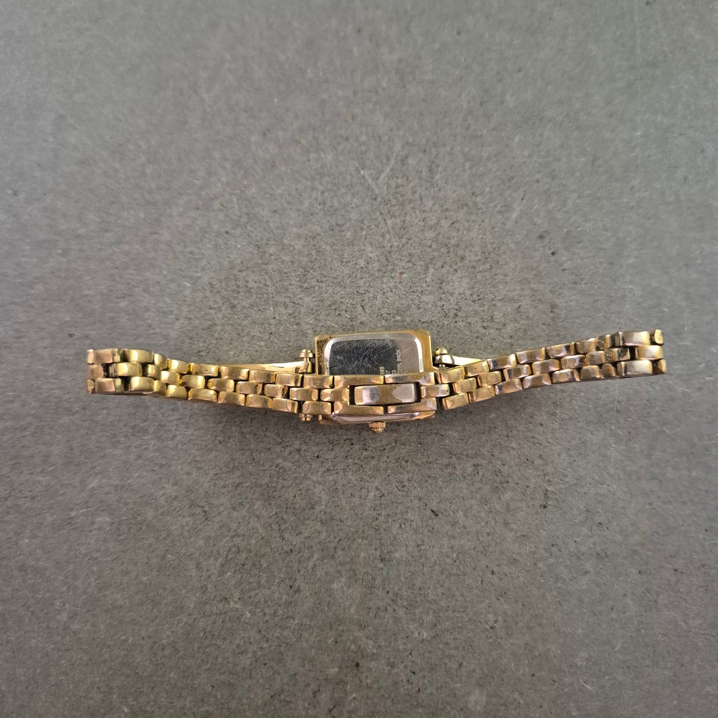 Dugena Damen Uhr – Vintage vergoldet mit eckigem Gehäuse