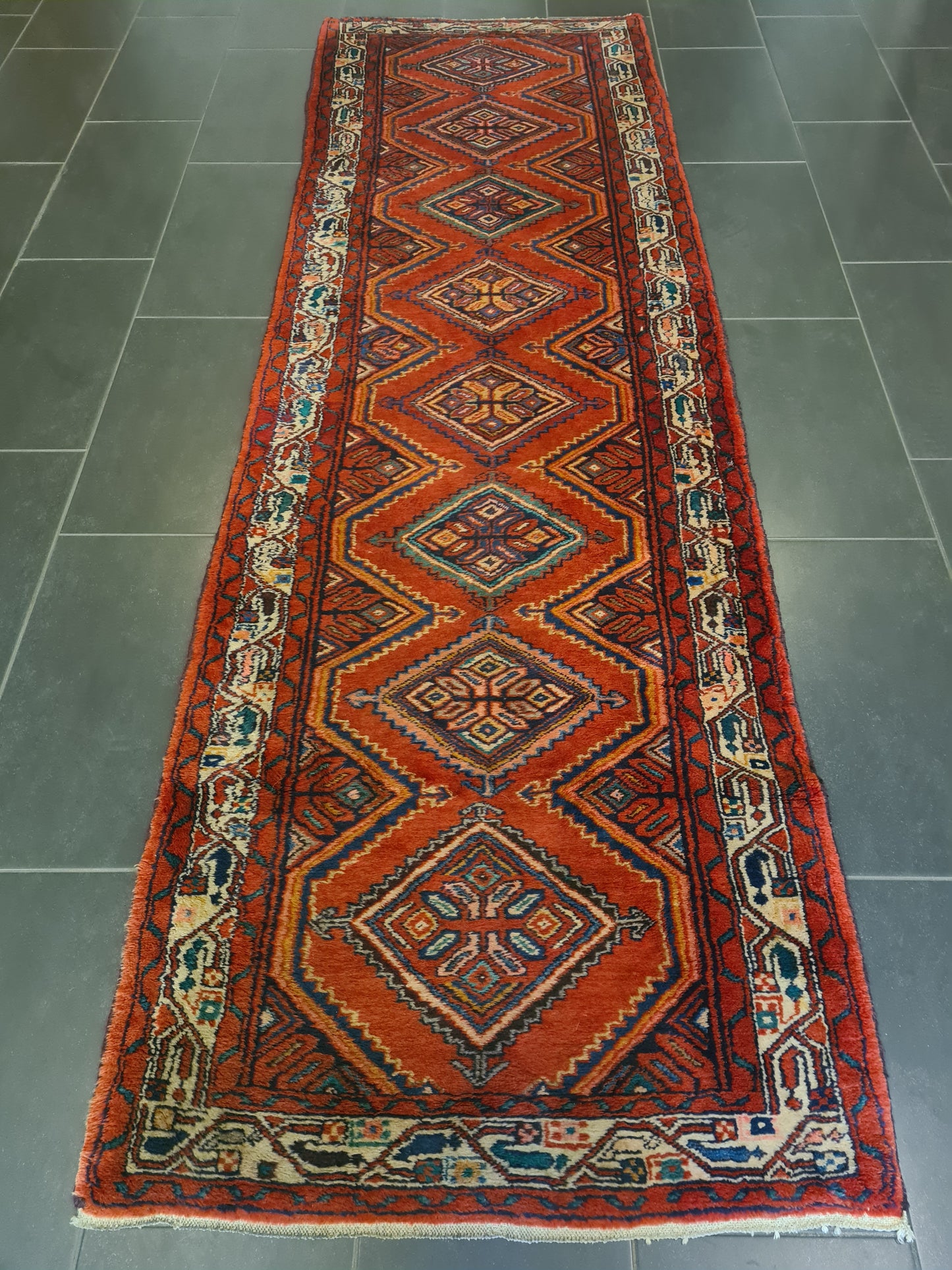 Perserteppich Orientteppich Handgeknüpfter Teppich Malaya 300x95cm