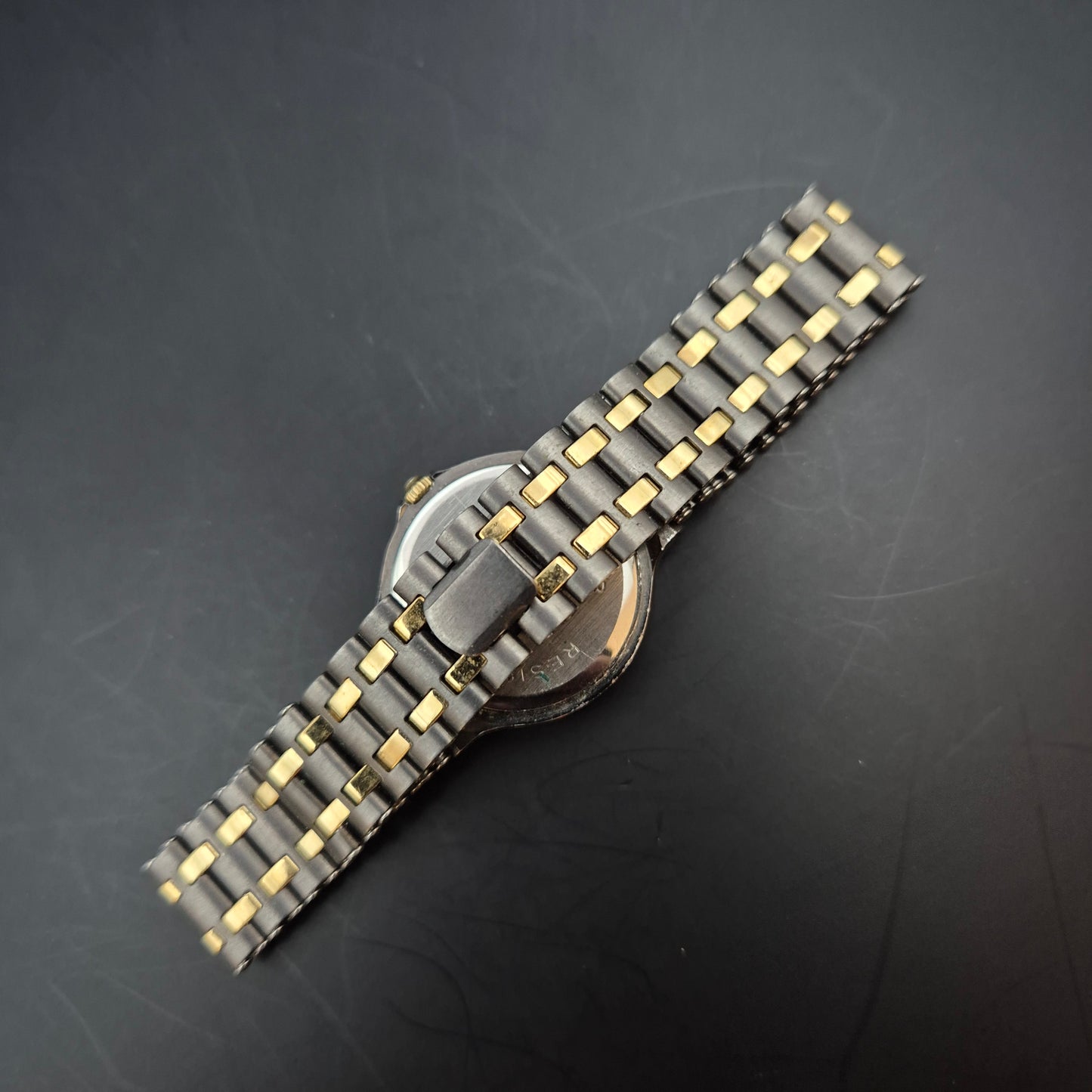 Klassische Cathay Herren Uhr – Bicolor Edelstahlarmband mit Datumsanzeige