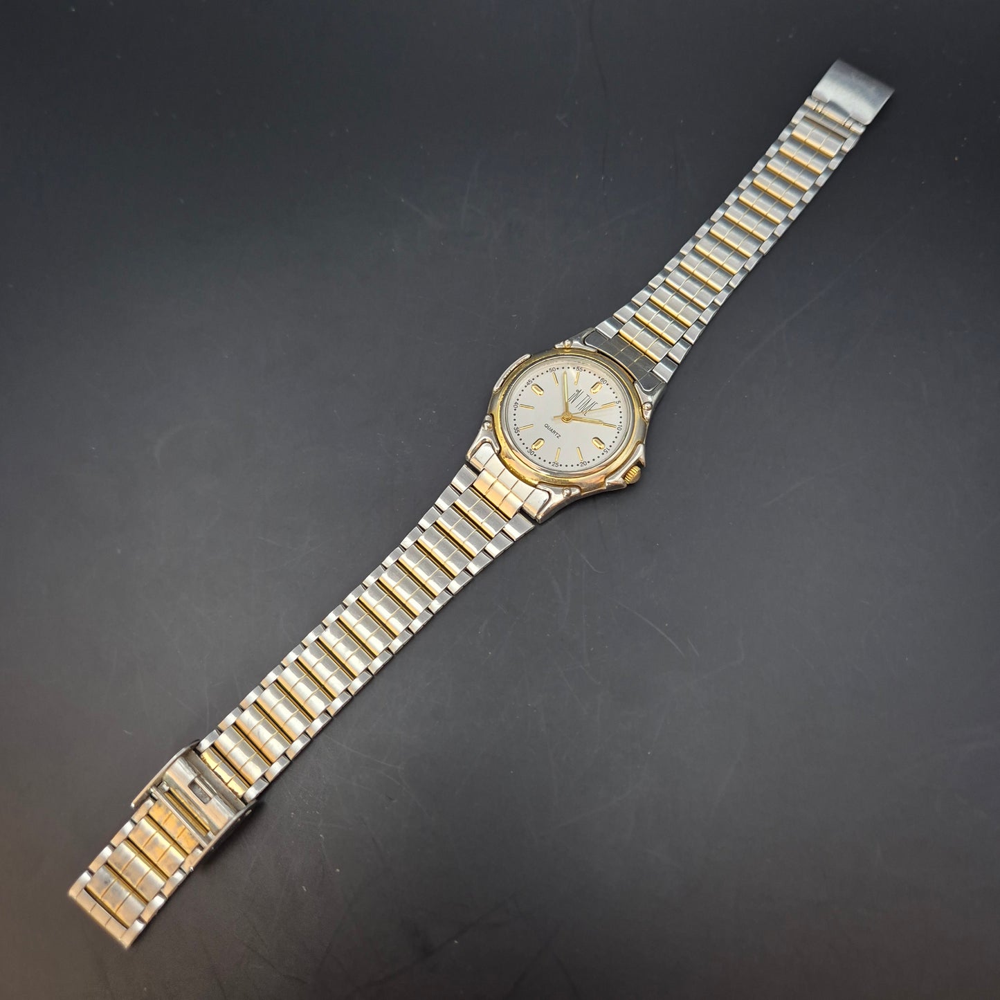 In Time Damen Uhr – Quarz, Bicolor-Design