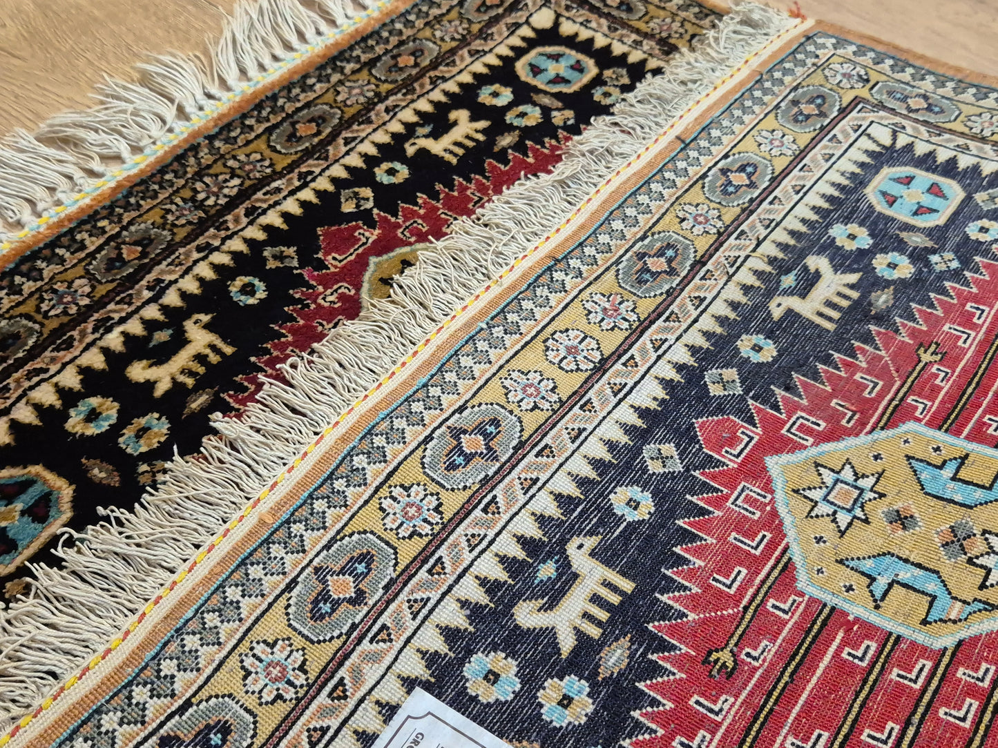 Ghom Seidenteppich reine Seide geometrisches Design Tiermotive