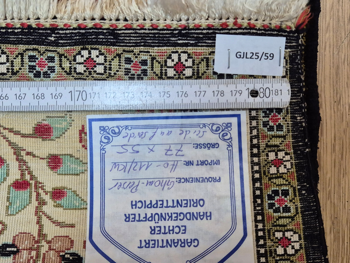 Ghom Seidenteppich Seide auf Seide Blumenkorb florales Design