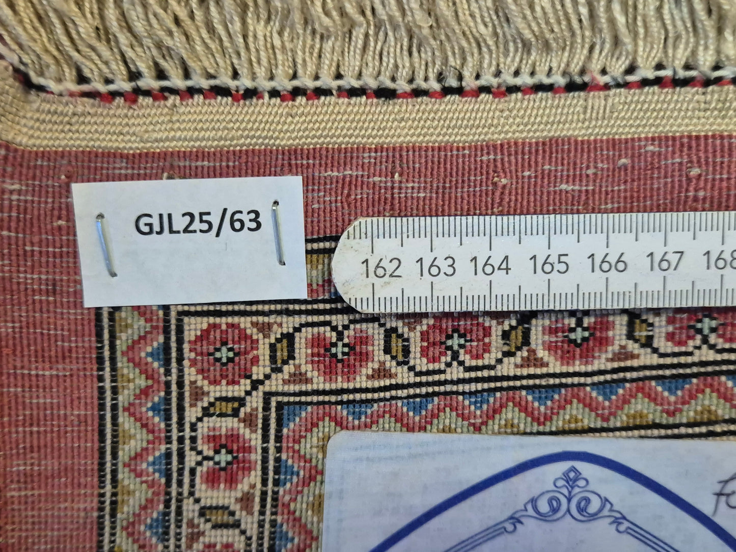 Ghom Teppich Seide auf Seide feine Knüpfung Vase mit Blumen