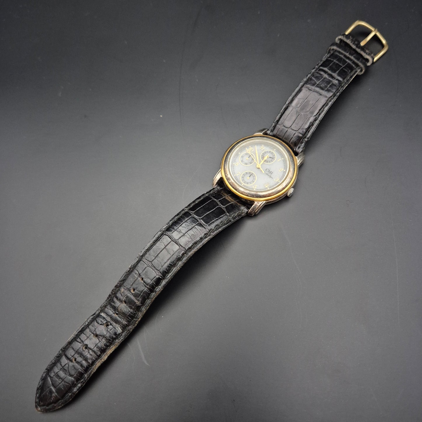 Klassische CMI Herren Uhr – Multifunktionales Design mit Lederarmband