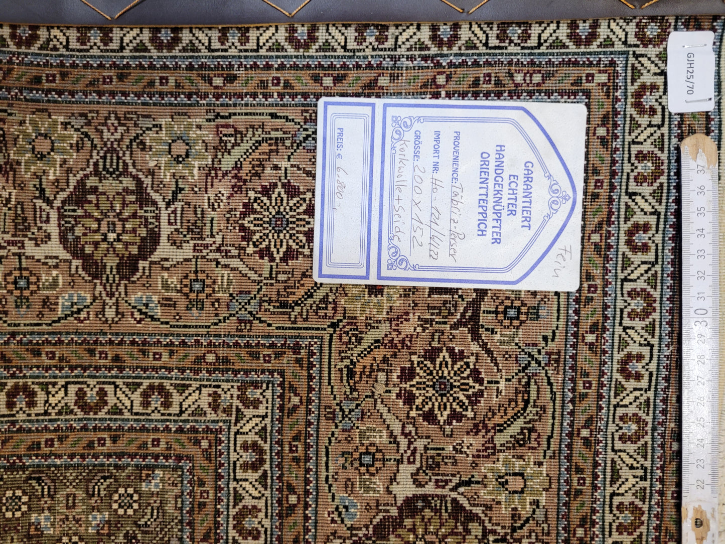 Täbriz Teppich Korkwolle Seide feine Knüpfung