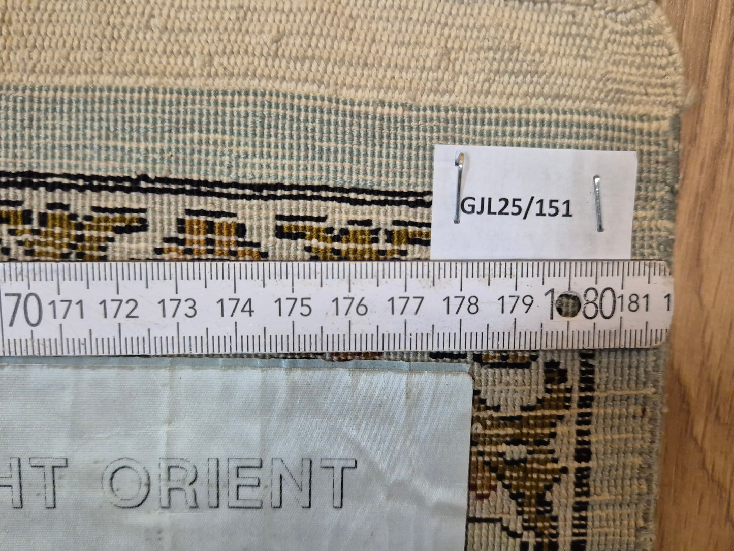 Seidenteppich Kashmir Lebensbaum feine Knüpfung edles Design