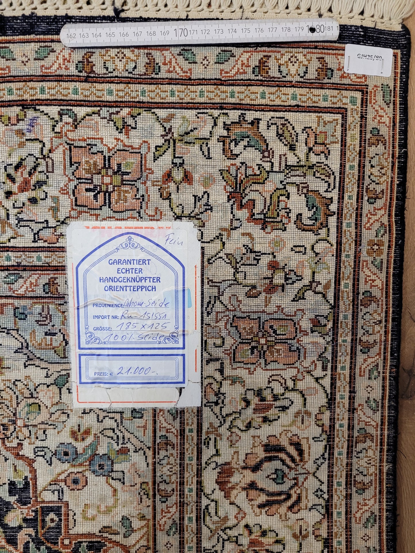 Ghom Teppich Seide feine Handknüpfung Medaillon Design