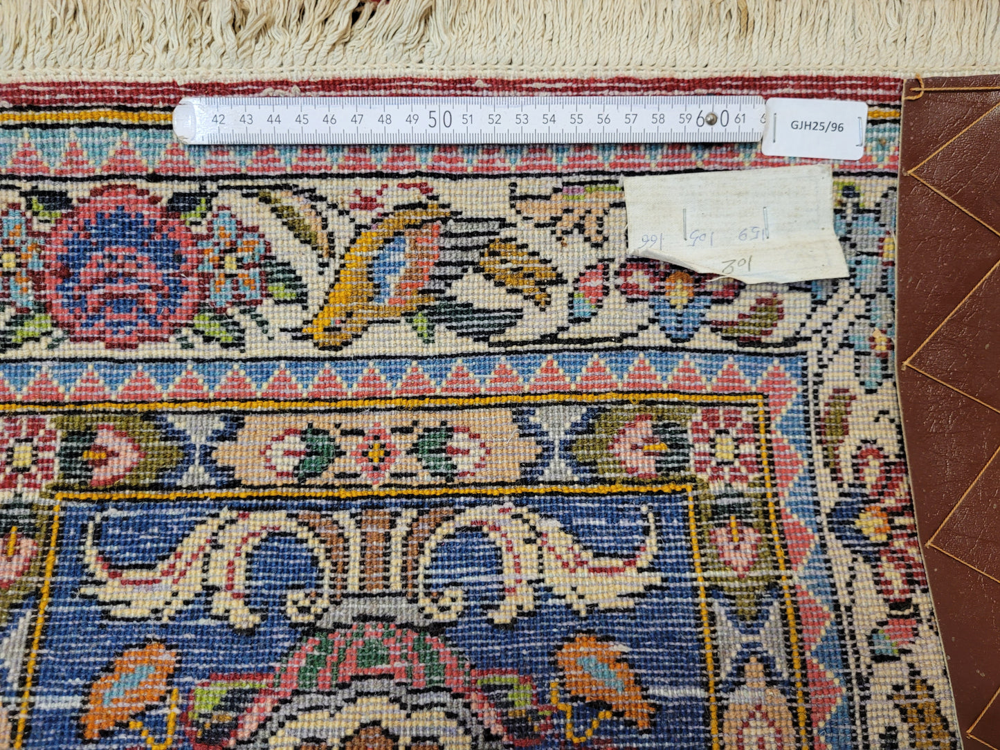 Bachtiar Teppich Wolle Gartenfelder Tiermotive fein geknüpft