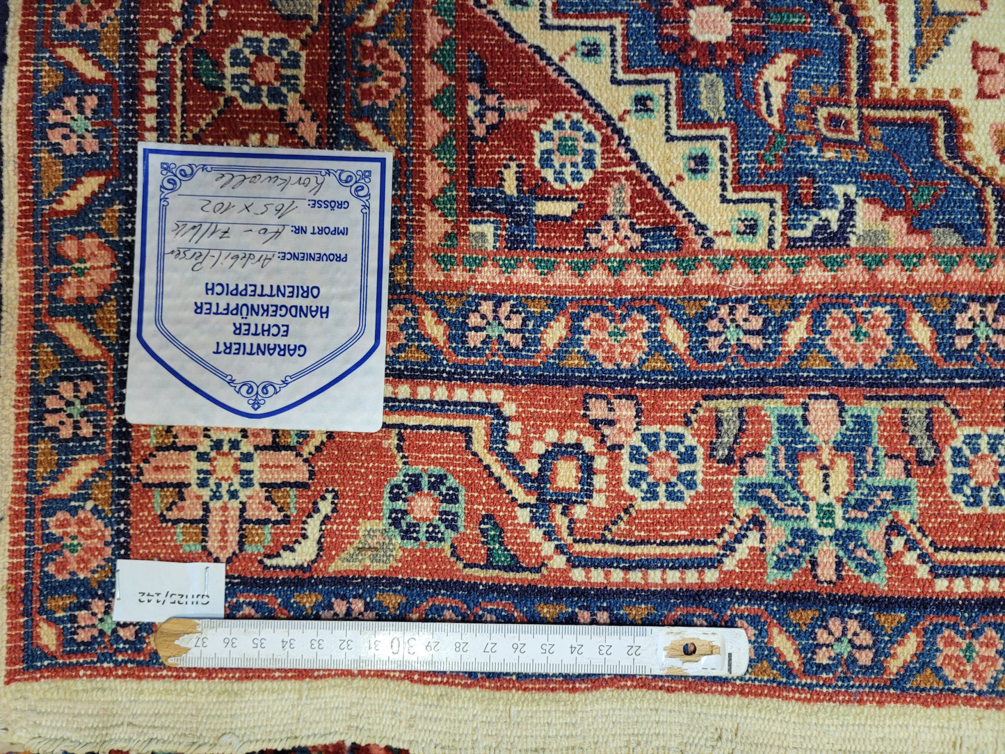 Ardebil Teppich Korkwolle florales Medaillon feine Knüpfkunst