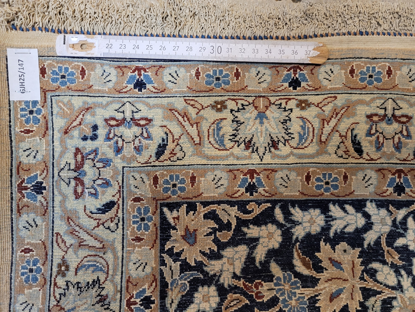 Nain Teppich feine Korkwolle florales Medaillon Design