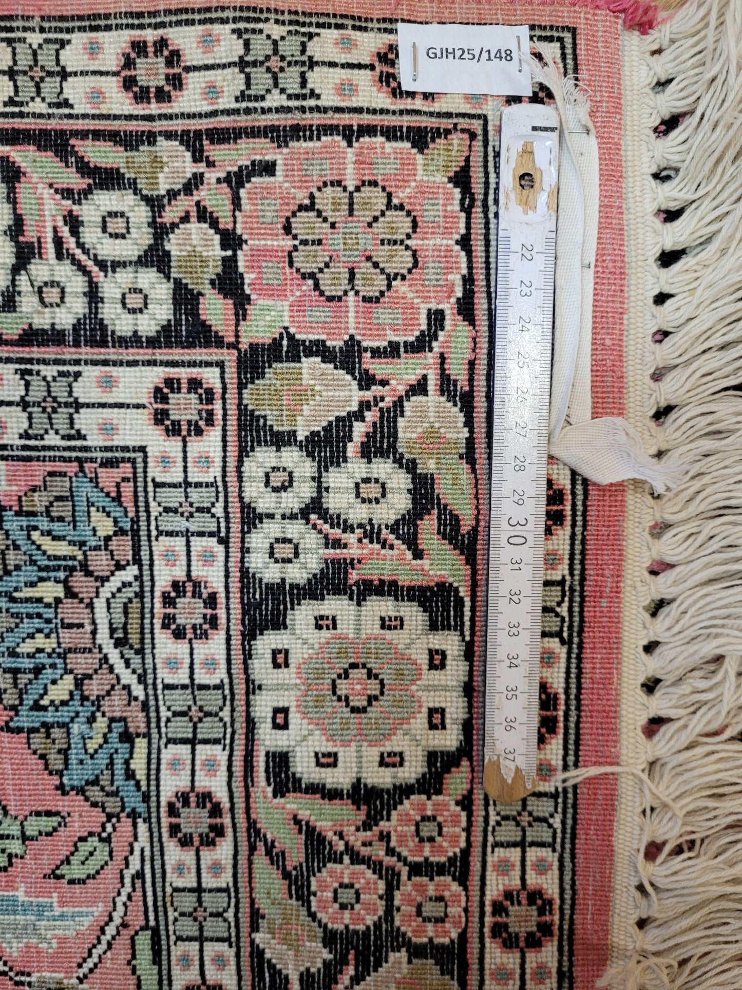 Kaschmir Ghom Seidenteppich Läufer florales Medaillon rosa