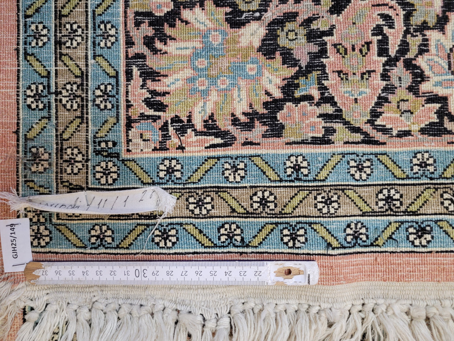 Kaschmir Ghom Seidenteppich Medaillon florales Design