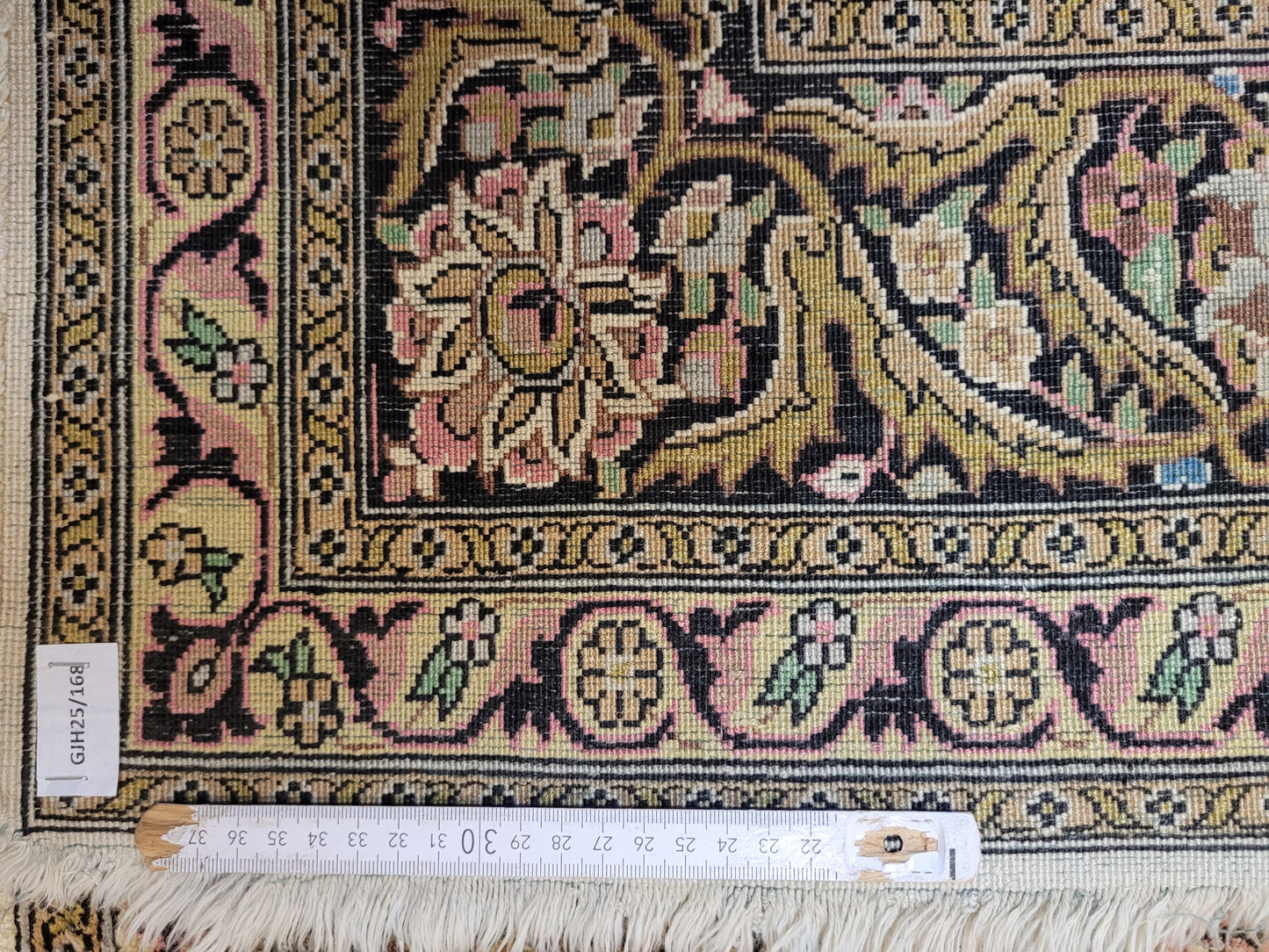 Kaschmir Teppich Seide florales Medaillon feine Knüpfung