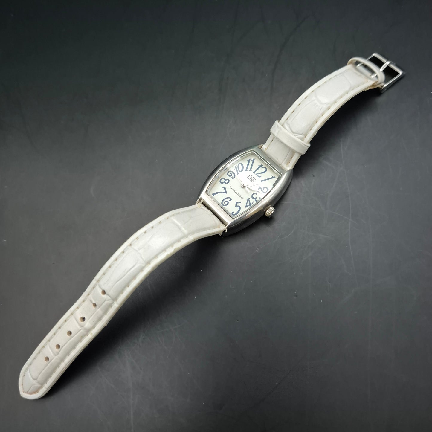 UhrenDomenico & Stefano Damen Uhr – Extravagantes Design mit weißen Akzenten