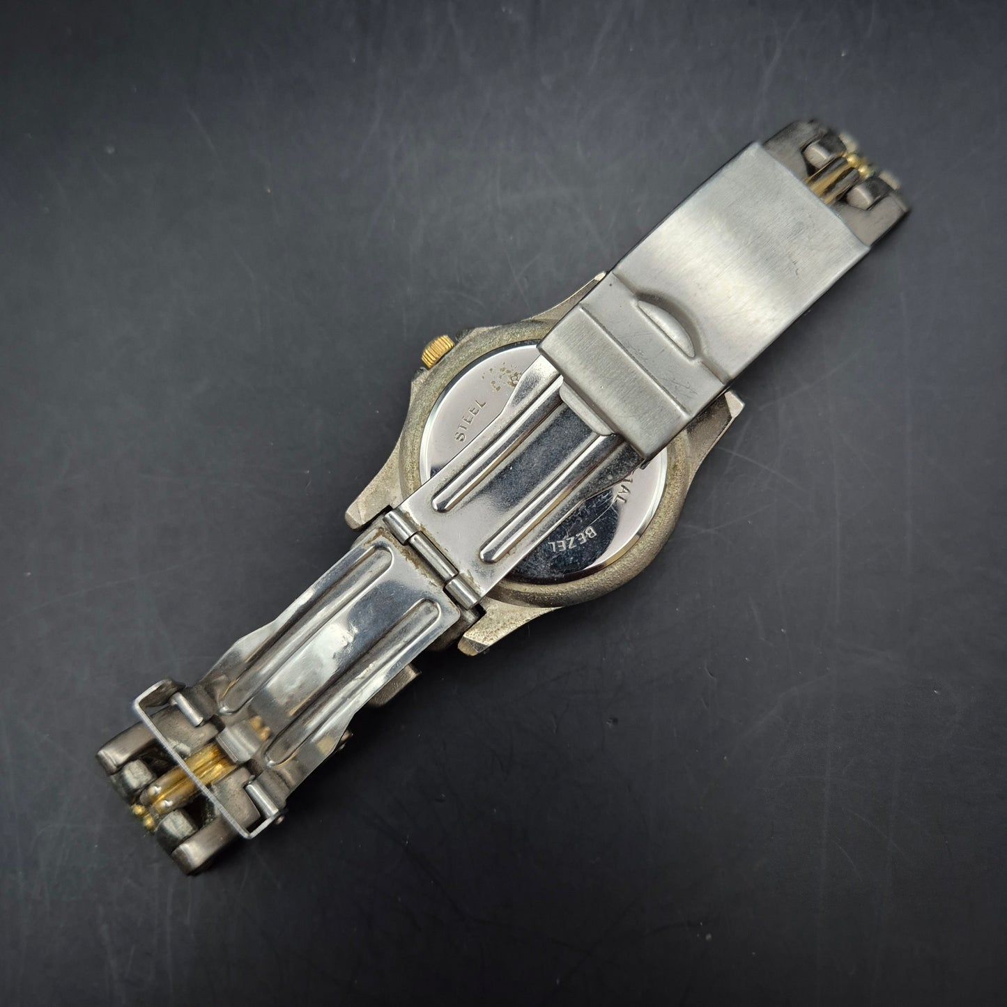 Geneva Herren/Damen Uhr – Zweifarbige Quarzuhr mit Datumsanzeige