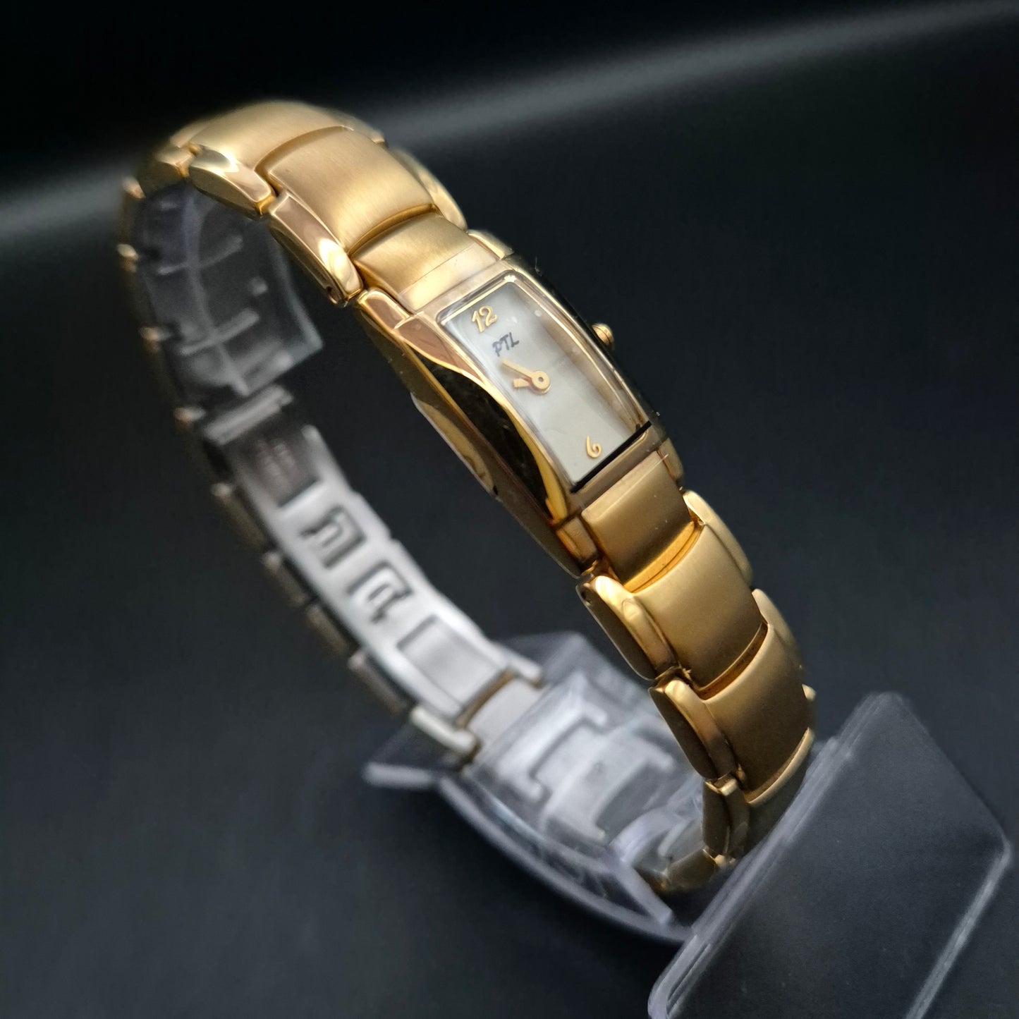 Prisma Damen Uhr – Zweifarbige Edelstahl Uhr mit goldenen Akzenten