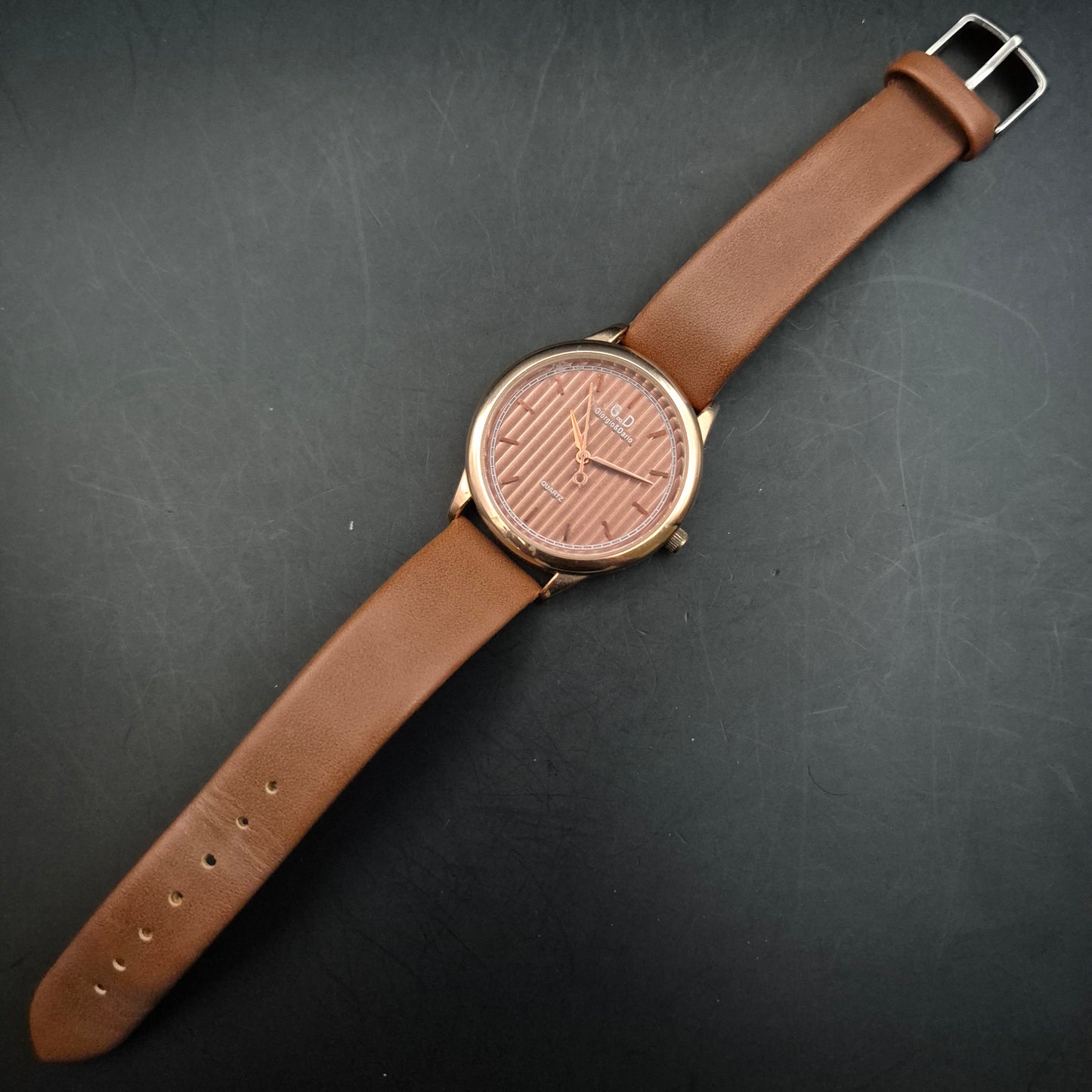 Giorgio & Dario Herren Uhr – Braun-Goldenes Design mit Lederarmband