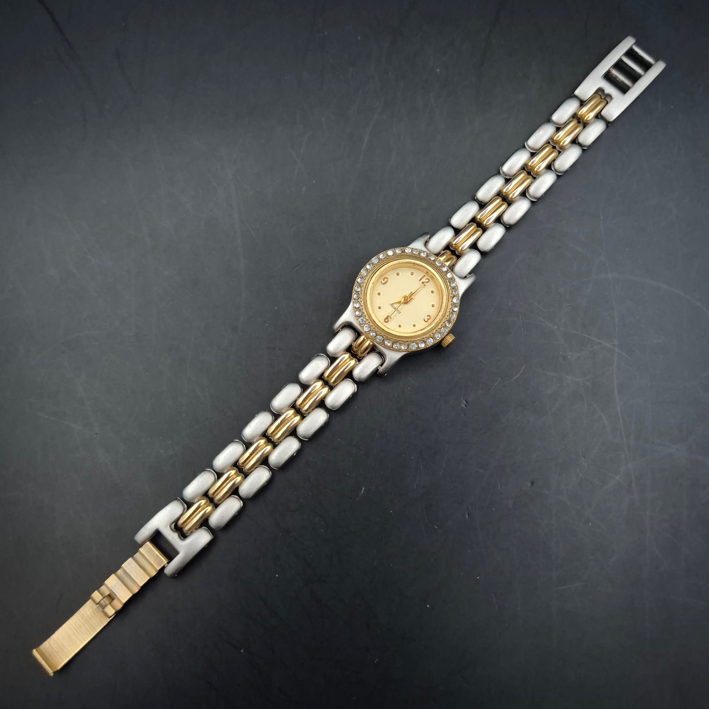 Damen Uhr – Zweifarbige Strass-Uhr im eleganten Vintage-Stil