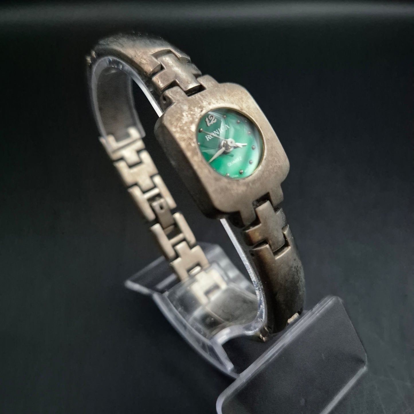 RONICA Damen Uhr – Vintage Edelstahl Design mit grünem Zifferblatt