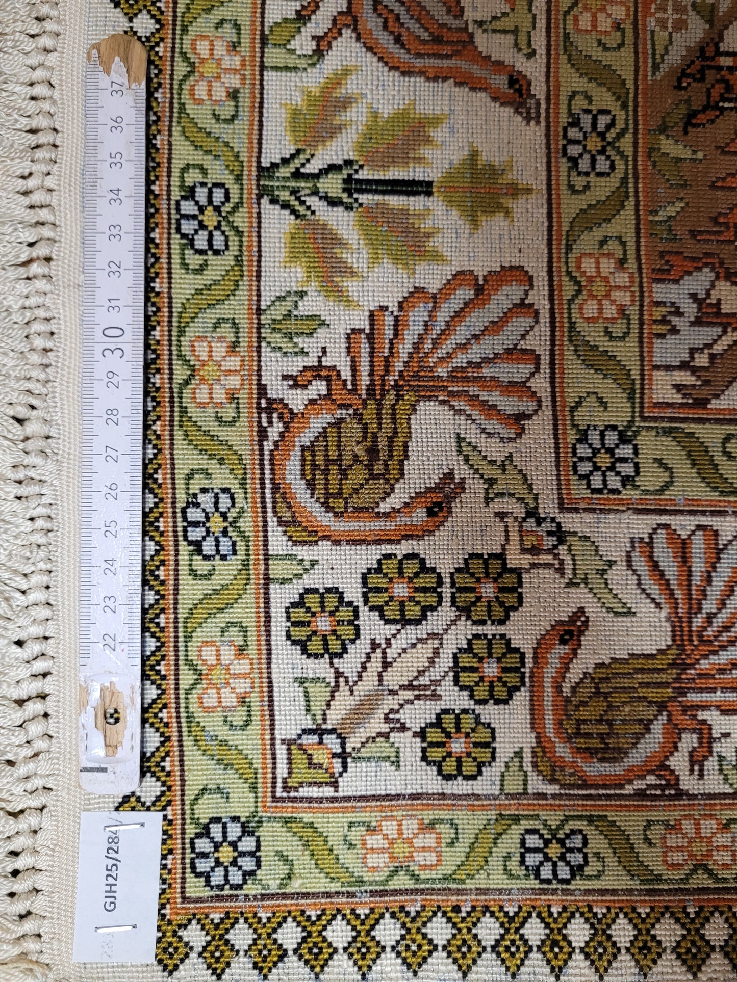 Ghom Seidenteppich Vogelmotiv feine Knüpfung 107x68 cm