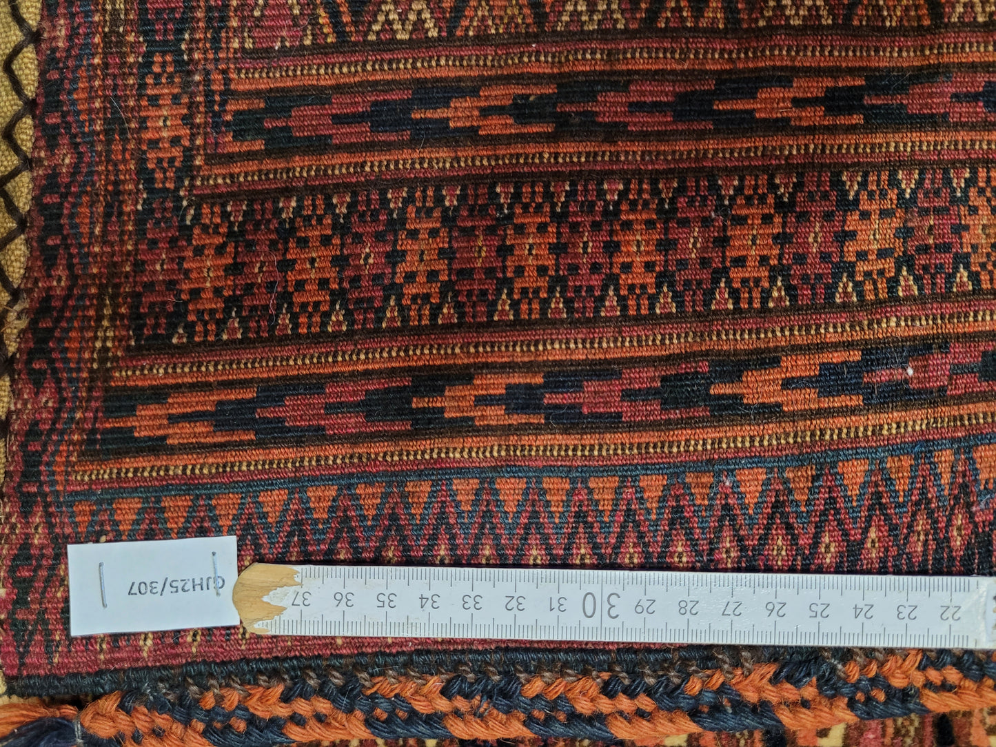 Jomut Turkmen Teppich antik fein geometrisch 126×40 cm