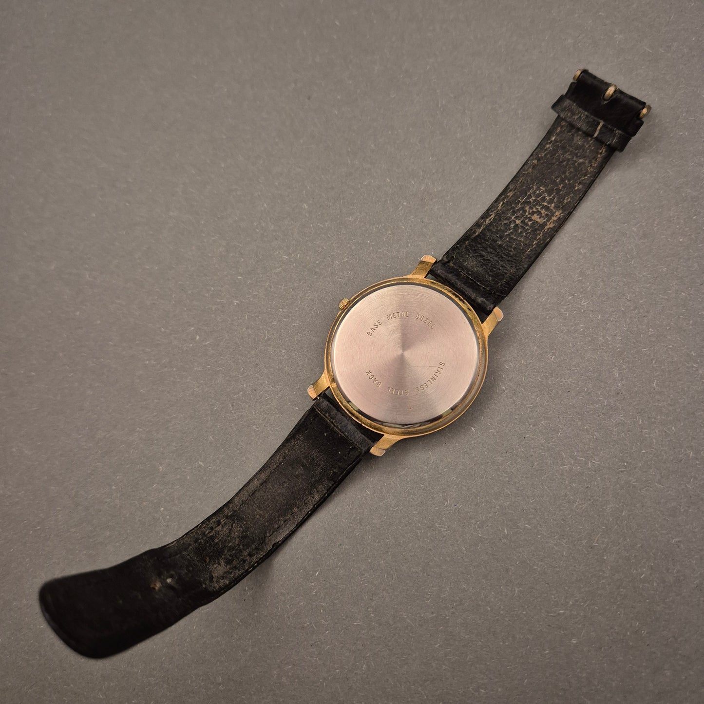 MC Damen Uhr mit galaktischem Zifferblatt – Kreativer Blickfang