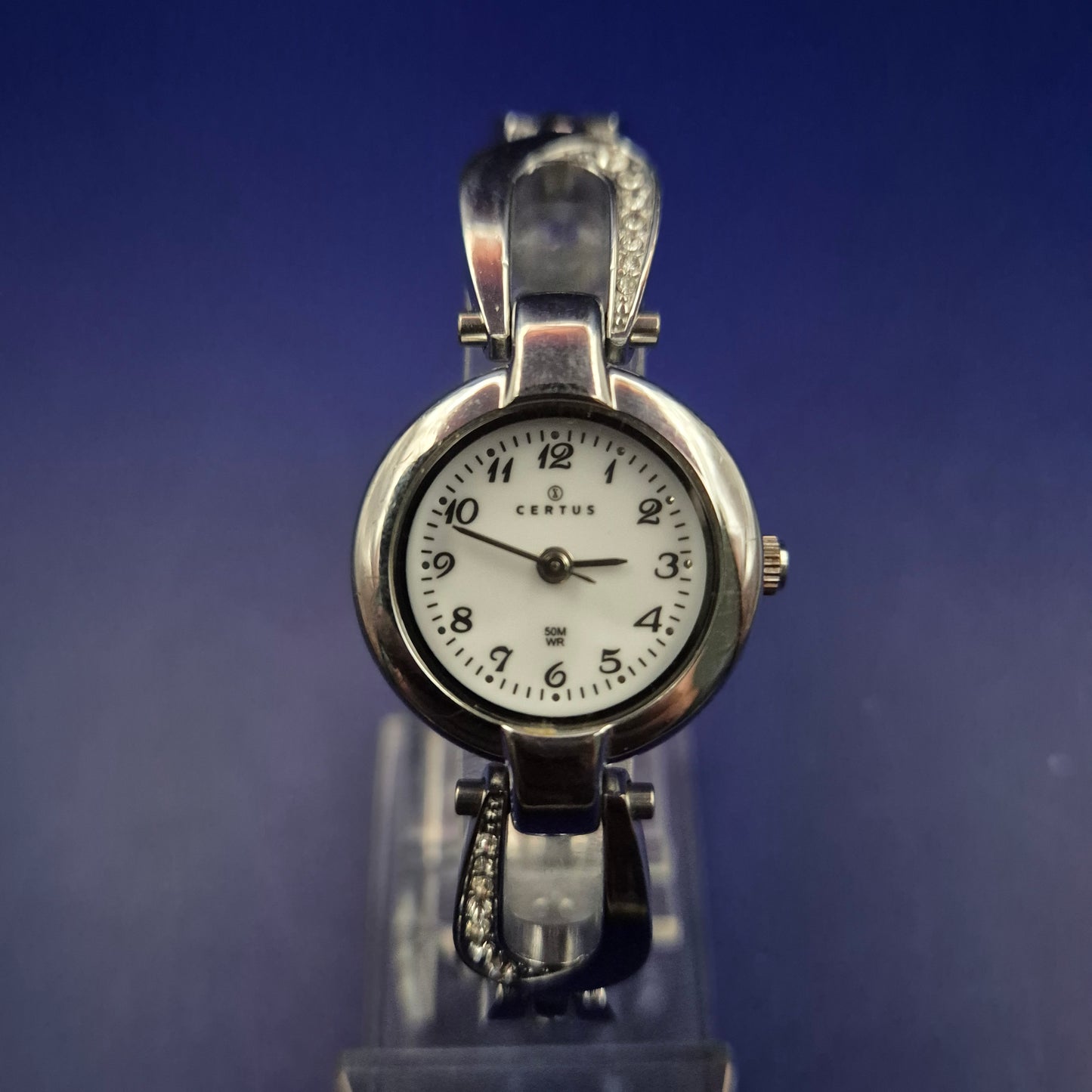 Elegante Certus Damen Uhr – Silberner Glanz mit Schmuckarmband