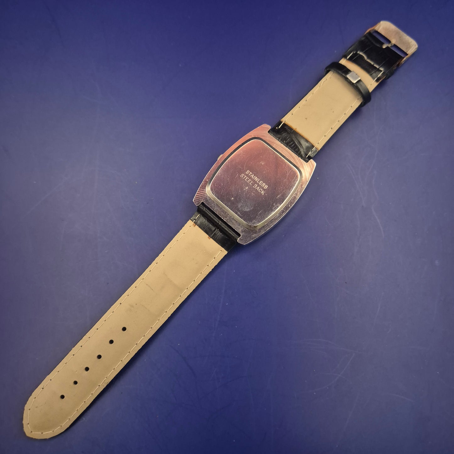 Glamouröse PinBo Damen Uhr – Funkelndes Design mit Chronographen-Optik