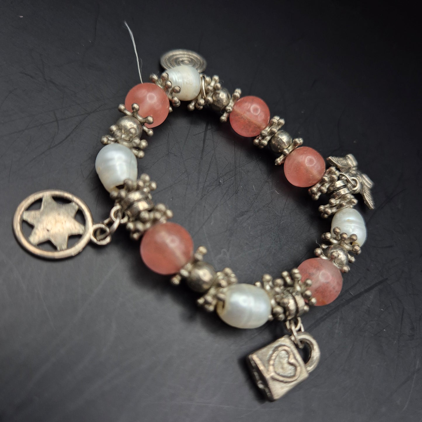 Charmantes Damen Armband mit Rosenquarz & Perlen – Verspielter Boho-Stil