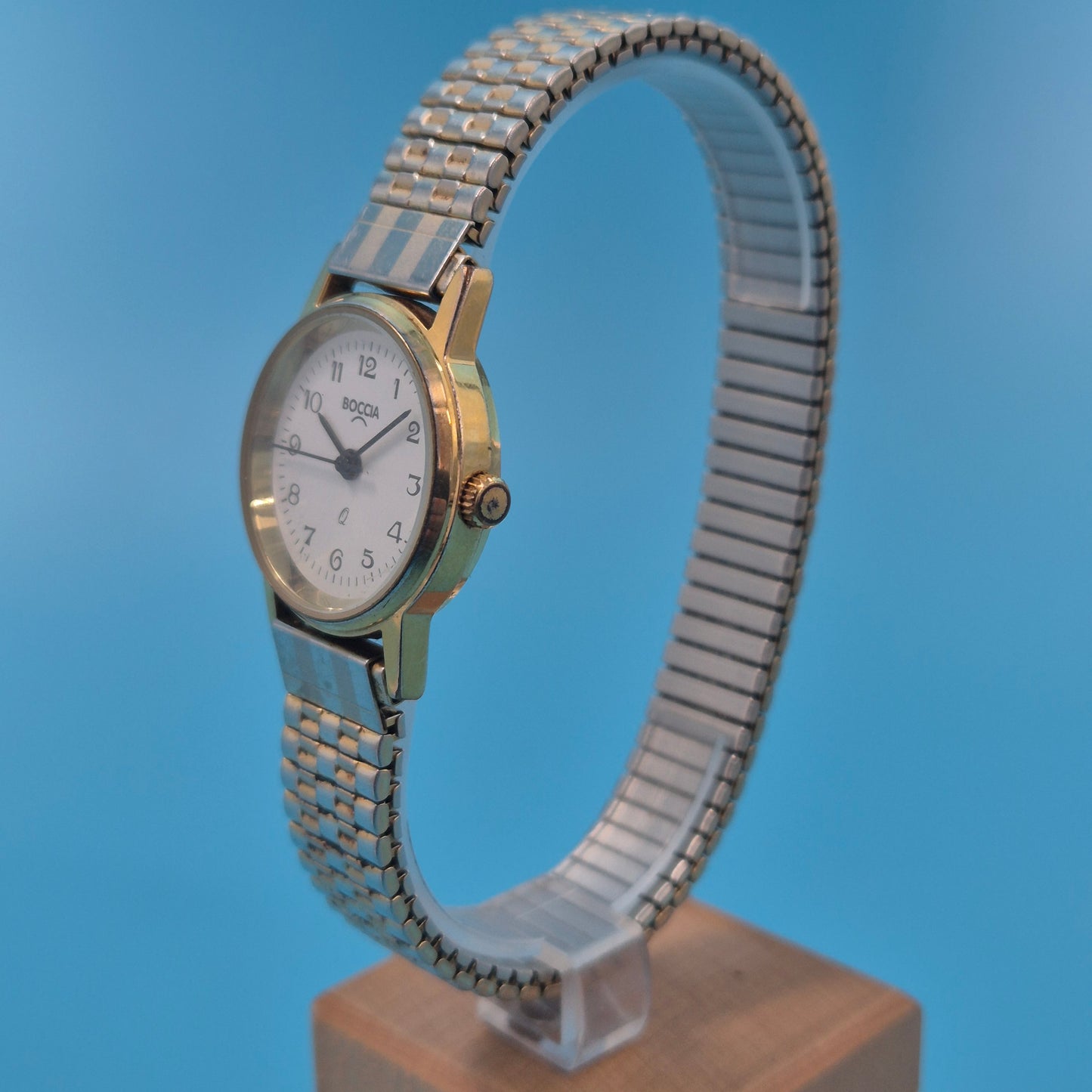 Klassische Boccia Damen Uhr – Zeitloses Design aus Rein-Titan