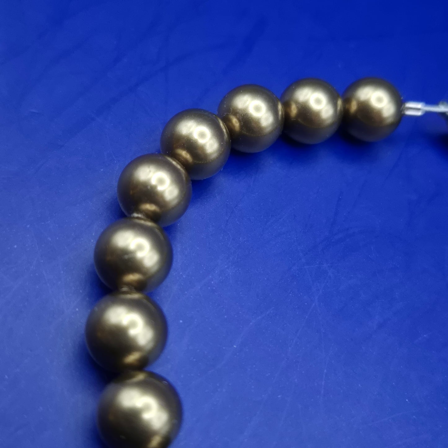 Elegantes Krikor Perlen Armband – Bronze Schimmer & Deutsche Handarbeit
