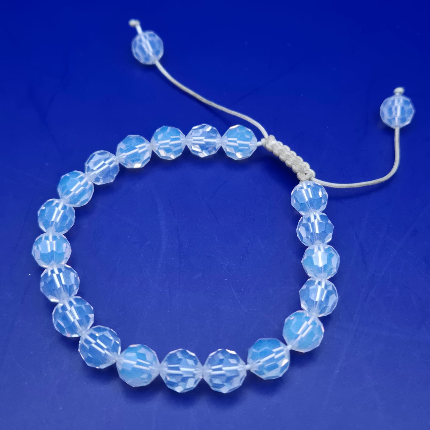 Faszinierendes Opalglas Damen Armband – Funkelnder Stein Look