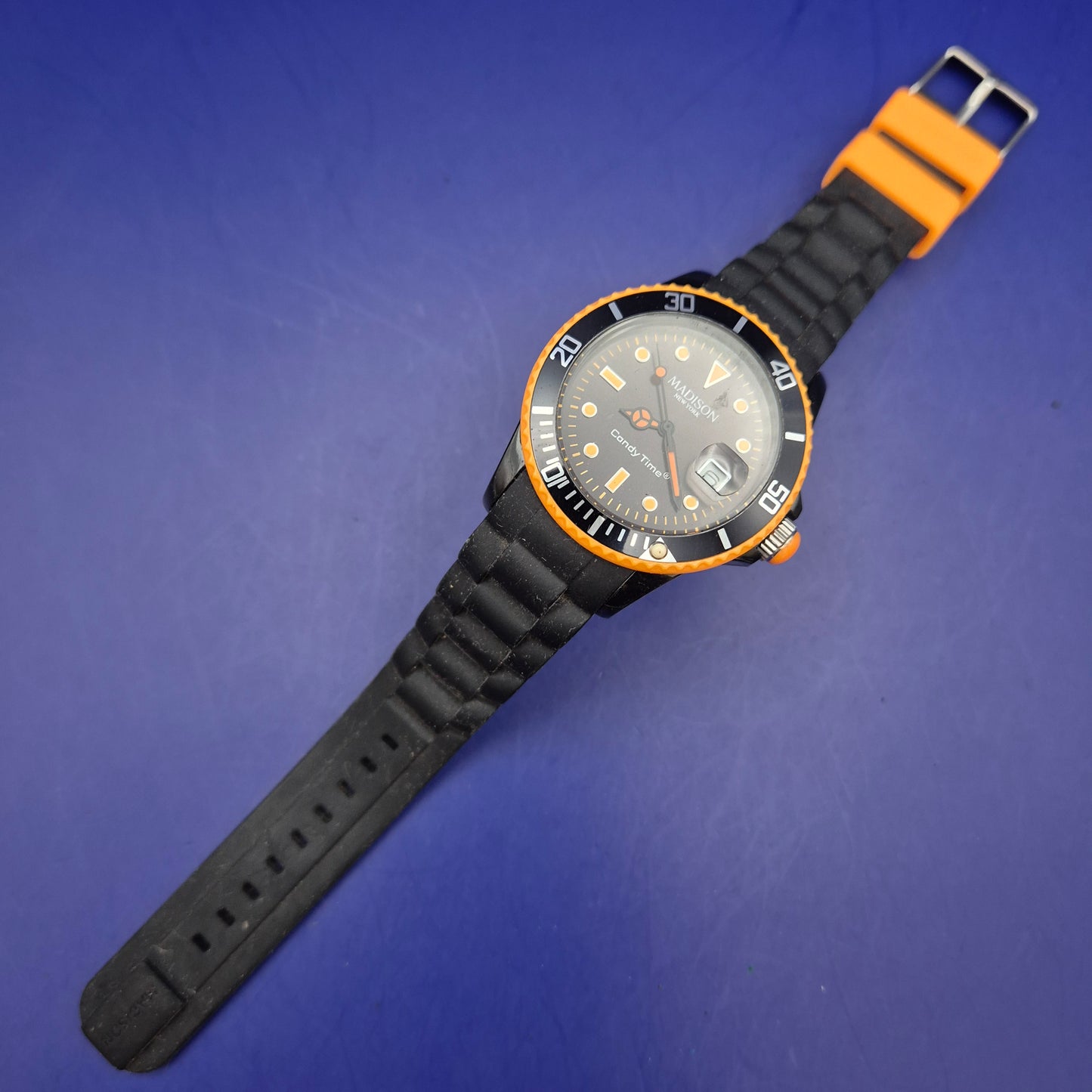 Sportliche Madison Candy Time Herren Uhr - Schwarz & Orange