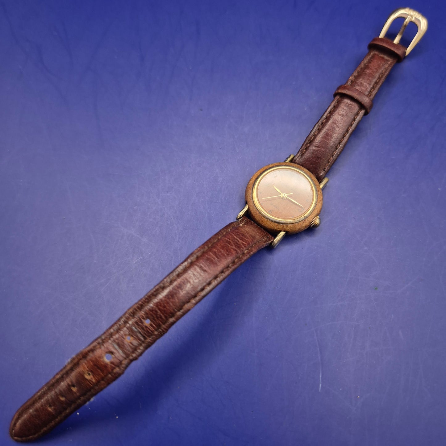 Kleine Vintage Wood Watch Damen Uhr – Natürliches Design