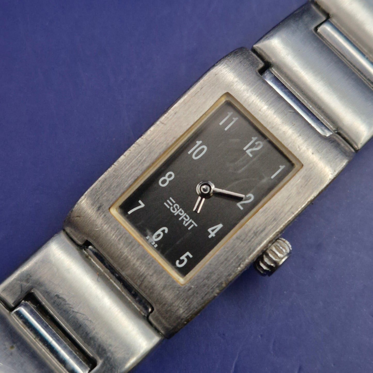 Klassische Esprit Damen Uhr – Rechteckiges Design in Edelstahl