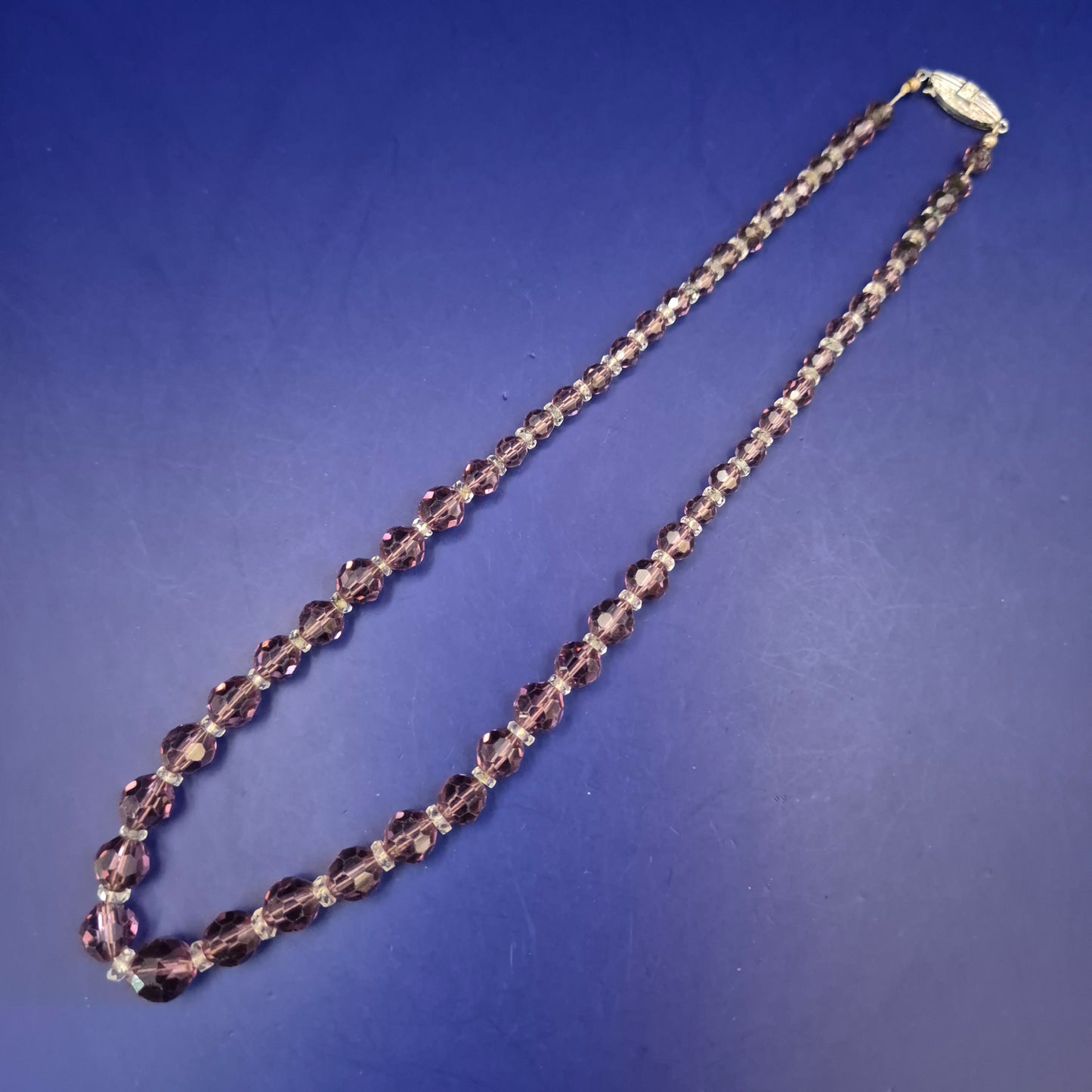 Vintage Amethyst-Glas Kette mit 925 Silber Verschluss – Eleganter Schmuck