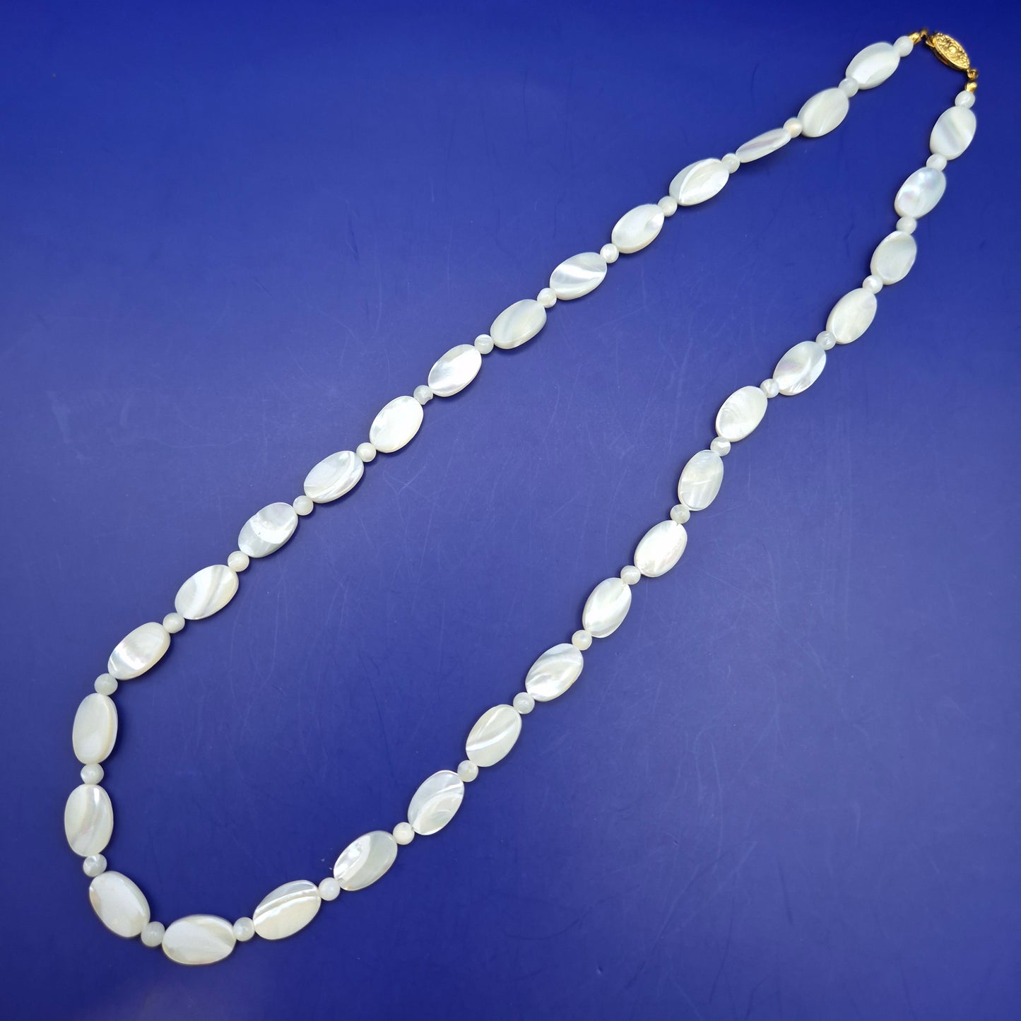 Edle Damen Perlmutt Kette – Elegante Perlmuttkette mit Goldverschluss